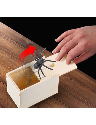 CAJA DE MADERA CON ARAÑA DE BROMA